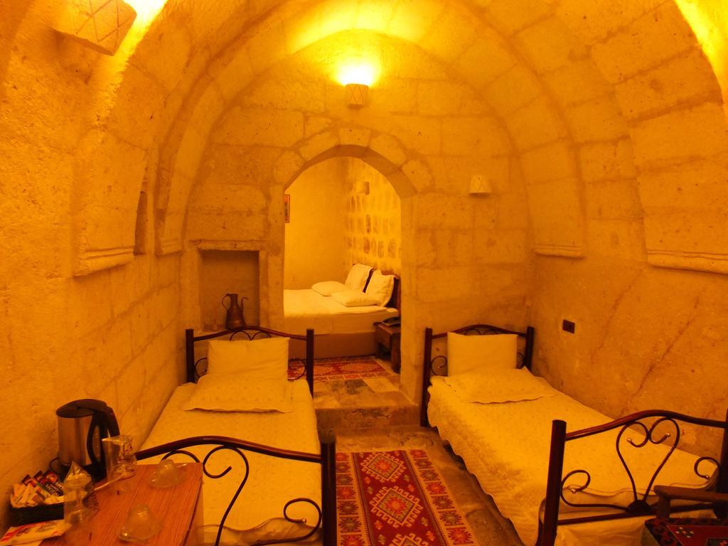 Dilek Tepesi Cave Hotel Ayvali Room photo